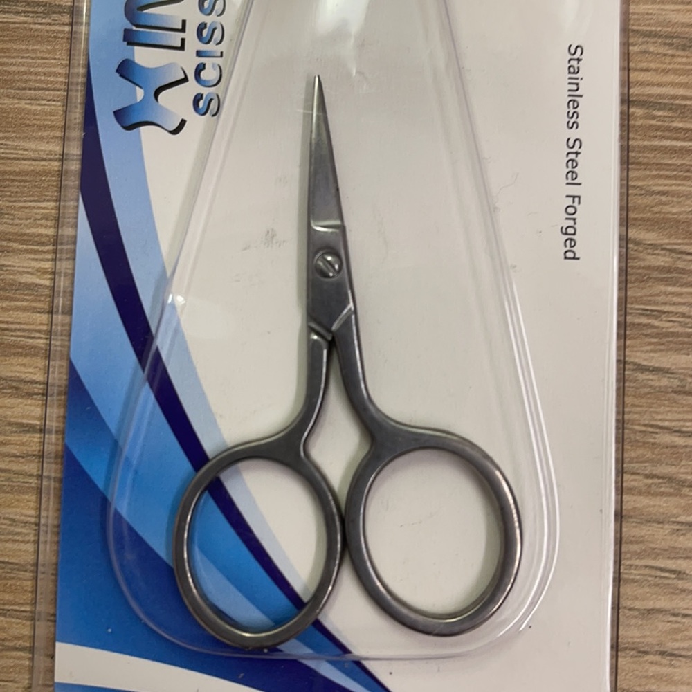 Embroidery Scissors New - Picture 2 of 3